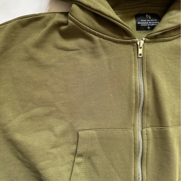 NWT Peace Collective US XL Cropped Green Hoodie - Picture 5 of 16